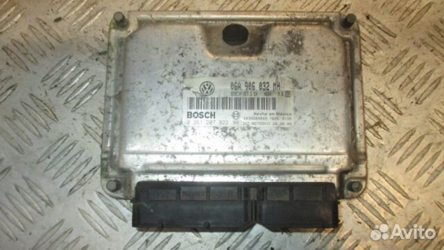 Блок управления двигателем Volkswagen New Beetle