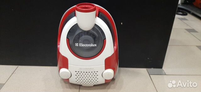 Пылесос Electrolux ZAC 6810 (кч)