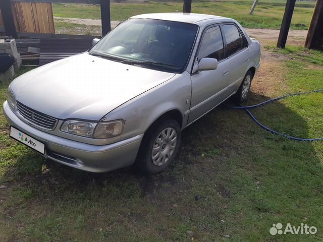 Toyota Corolla 1.5 AT, 1998, 200 000 км