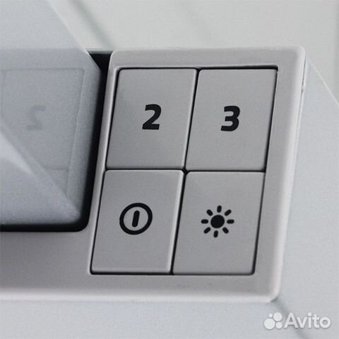 Вытяжка Hotpoint-Ariston