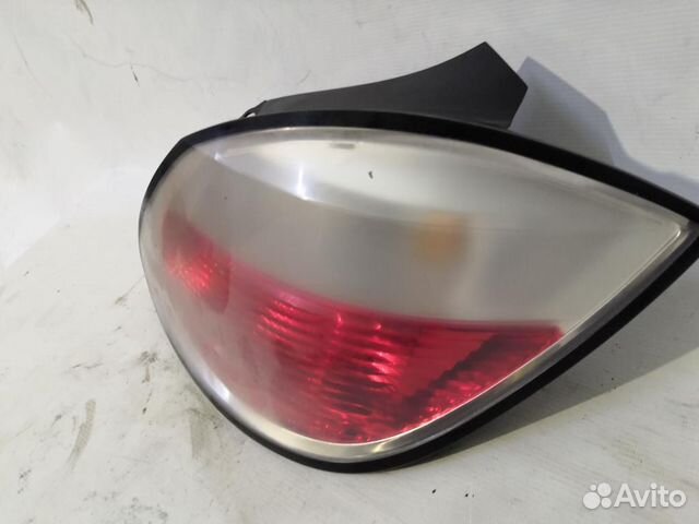 Фонарь задний правый Opel Astra H