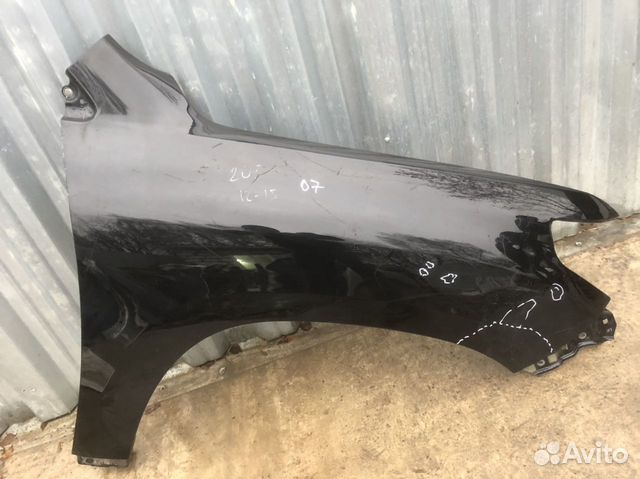 Крыло переднее правое Тойота ланд крузер 200 Крыло переднее правое Тойота ланд крузер 200