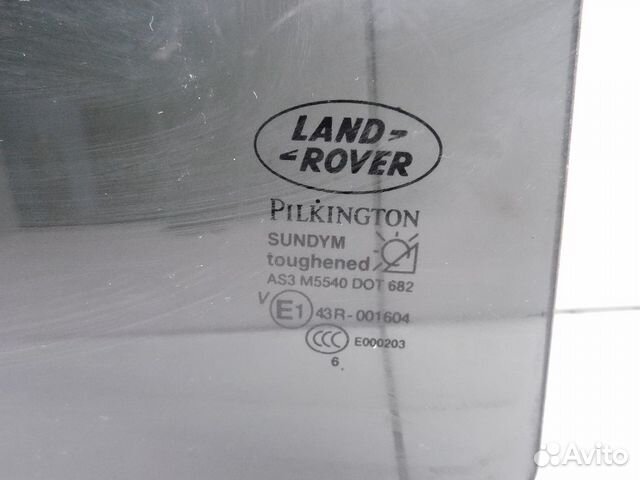 Стекло двери задней правой Land Rover Discovery 3 Стекло двери задней правой Land Rover Discovery 3
