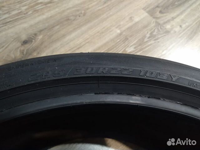295/30R22 шины новые Yokohama Advan Sport V105 T