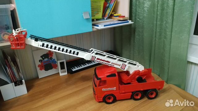 Пожарная машина большая