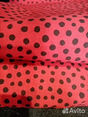 Шторы и горшок кашпо