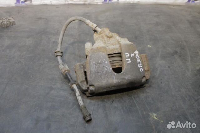 Суппорт передний правый Ford Focus II 2005-2008 Суппорт передний правый Ford Focus II 2005-2008