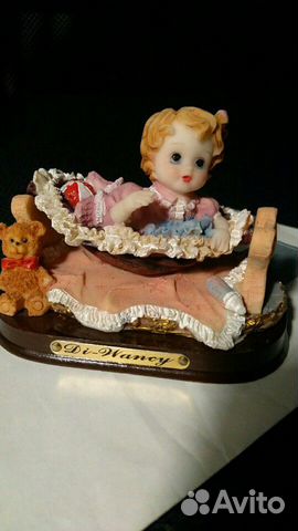 Фарфоровая кукла