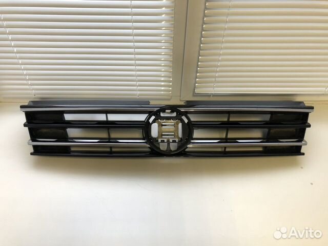 Решетка радиатора VW Tiguan 16