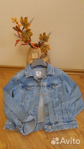 Джинсовая куртка Bershka Джинсовая куртка Bershka