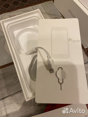 iPhone 7 128 GB белый iPhone 7 128 GB белый