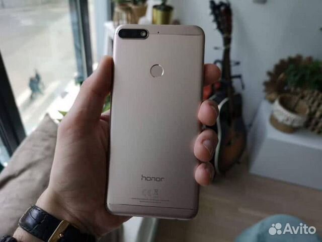 Honor 7C 3/32Гб NFC