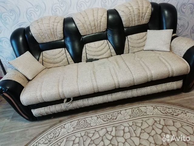 Диван
