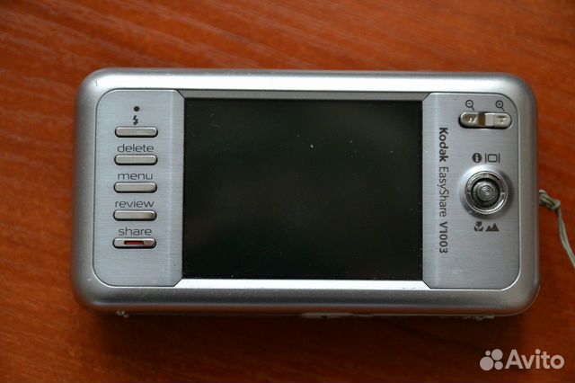 Цифровой фотоаппарат Kodak EasyShare V1003 Цифровой фотоаппарат Kodak EasyShare V1003