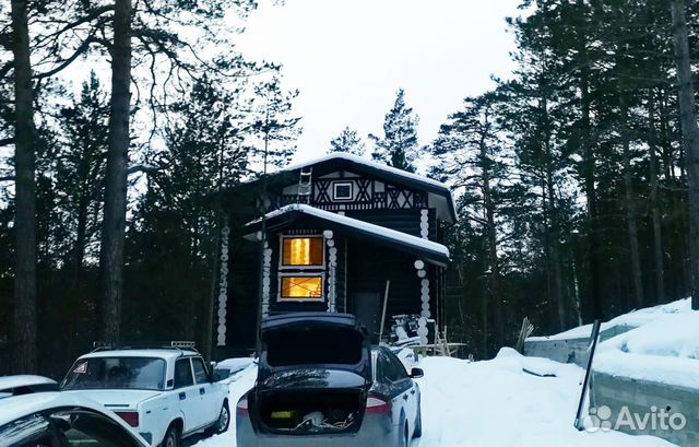 Сруб дома из рубленного бревна. Зимний лес. Кстово