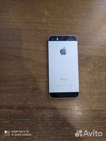 iPhone SE 32 GB iPhone SE 32 GB