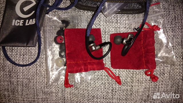 Sony NW-ZX300 с IEM Campfire Audio Vega. Мск Sony NW-ZX300 с IEM Campfire Audio Vega. Мск