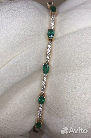 Золотой браслет с изумрудами и бриллиантами 3,5 Ct Золотой браслет с изумрудами и бриллиантами 3,5 Ct