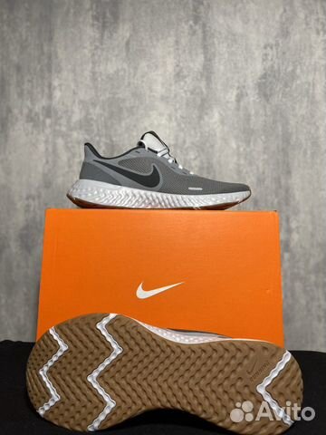Кроссовки Nike Revolution 5 Кроссовки Nike Revolution 5