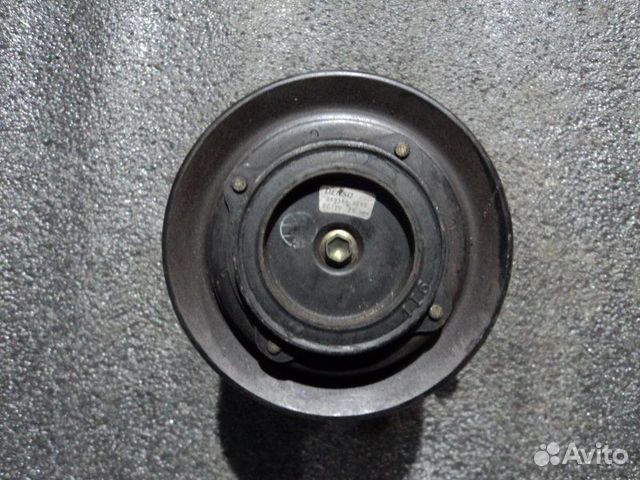Компрессор кондиционера Toyota Avensis ZZT240 Компрессор кондиционера Toyota Avensis ZZT240