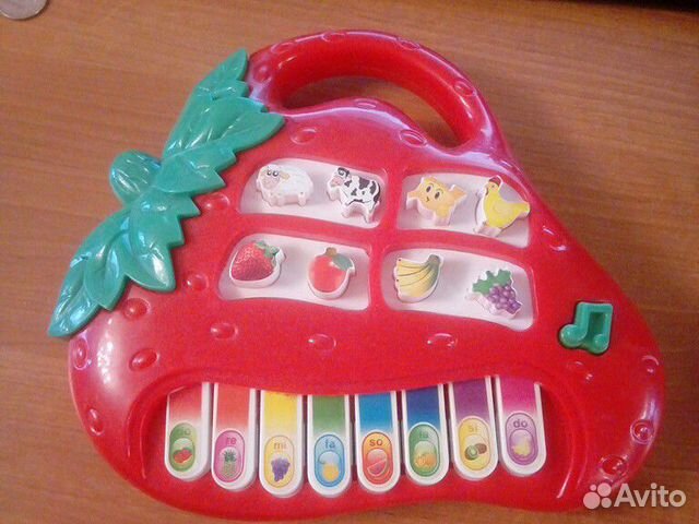 Детское музыкальное пианино