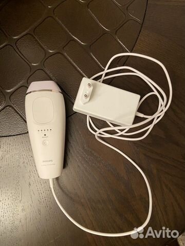 Фотоэпилятор Philips Lumea Essential BRI863/00 Фотоэпилятор Philips Lumea Essential BRI863/00
