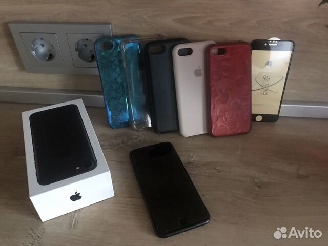 Телефон iPhone 7 Телефон iPhone 7