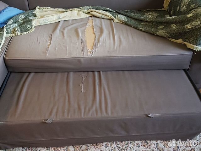 Диван