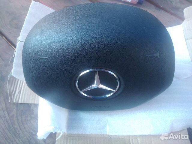 Подушка безопасности в руль Mercedes-Benz C-Classe Подушка безопасности в руль Mercedes-Benz C-Classe