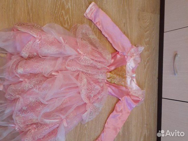 Платье Платье