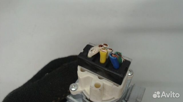 Замок зажигания Subaru Legacy Outback (B14) 2009 Замок зажигания Subaru Legacy Outback (B14) 2009