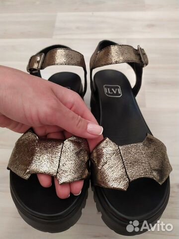 Босоножки ilvi новые кода натуральная 39р Босоножки ilvi новые кода натуральная 39р