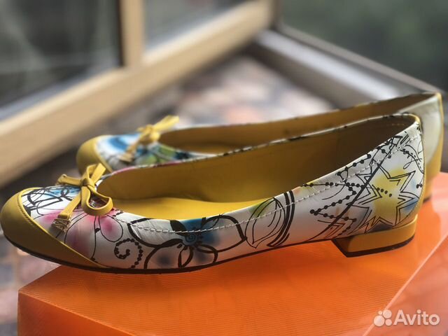 Балетки из лимитированной коллекции Stuart Weitzma