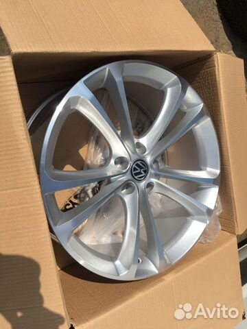 Новые диски Volkswagen Golf / Passat / Tiguan R19 Новые диски Volkswagen Golf / Passat / Tiguan R19