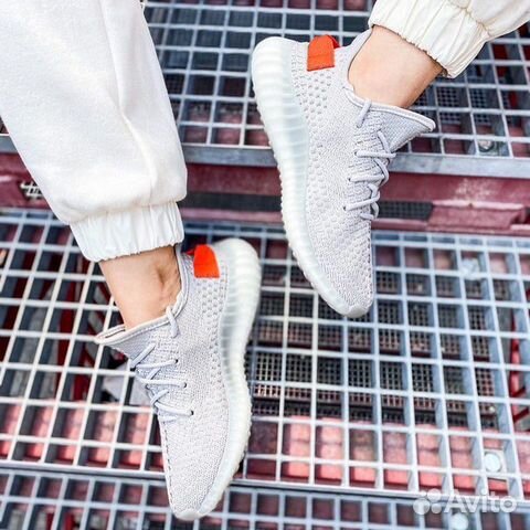 Кроссовки Adidas Yeezy Boost Кроссовки Adidas Yeezy Boost