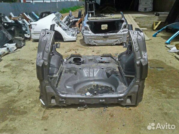 Задняя часть Nissan X-Trail T-31