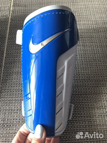 Футбольные щитки Nike+гетры Adidas новые Футбольные щитки Nike+гетры Adidas новые