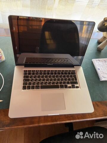 MacBook Pro 15 дюймов, 4гб, Intel Core i7, 2011 го MacBook Pro 15 дюймов, 4гб, Intel Core i7, 2011 го