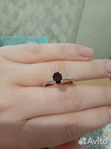 Серебряное кольцо с натуральным гранатом