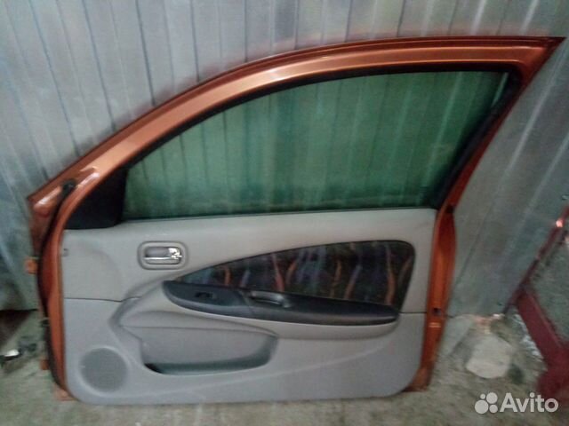 Дверь передняя правая (Nissan Almera) Дверь передняя правая (Nissan Almera)