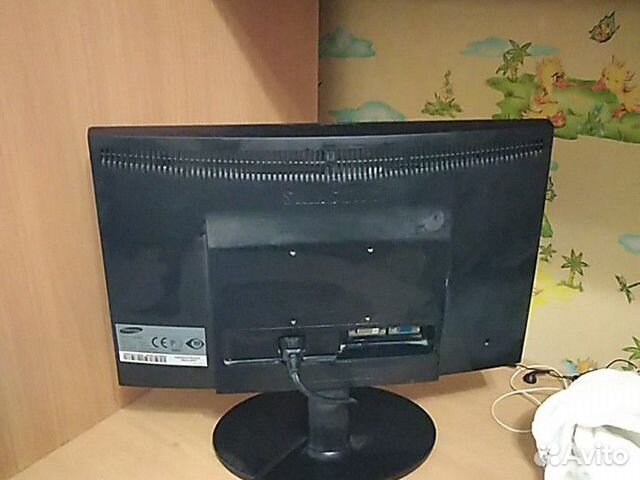 Монитор Samsung