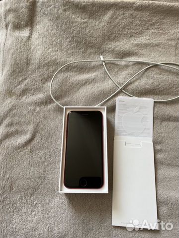 Телефон iPhone 8 red