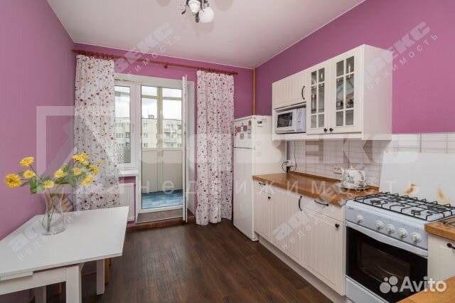 1-к квартира, 43 м², 4/10 эт. 1-к квартира, 43 м², 4/10 эт.