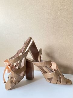 Босоножки нюдовые mark by marc jacobs 39р