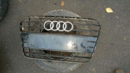 Решетка радиатора Ауди А5 8T 2007-2011