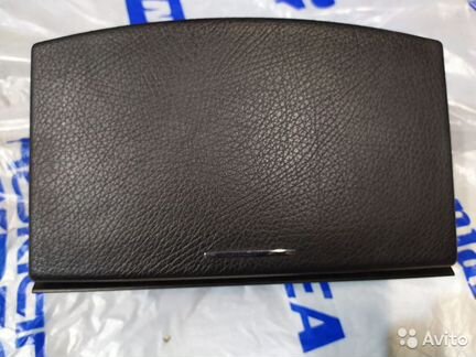 W221 Mercedes Подстаканник передний ящик