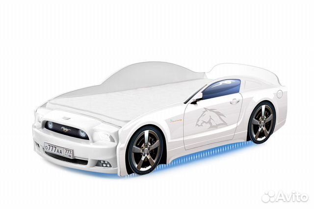 Детская кровать машина