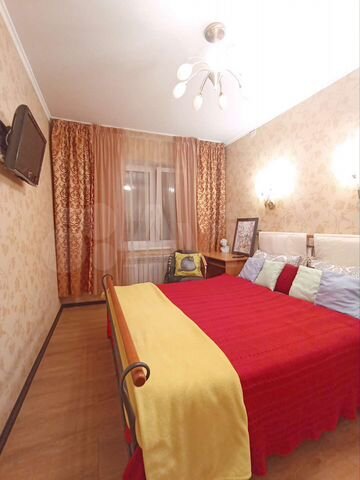 3-к. квартира, 85 м², 3/10 эт.