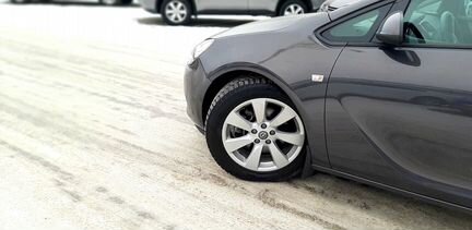 Opel Astra GTC 1.4 AT, 2013, 73 500 км