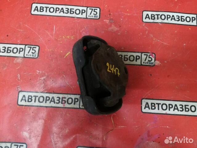 Подушка двигателя Toyota Town Ace Noah SR50G 3SFE